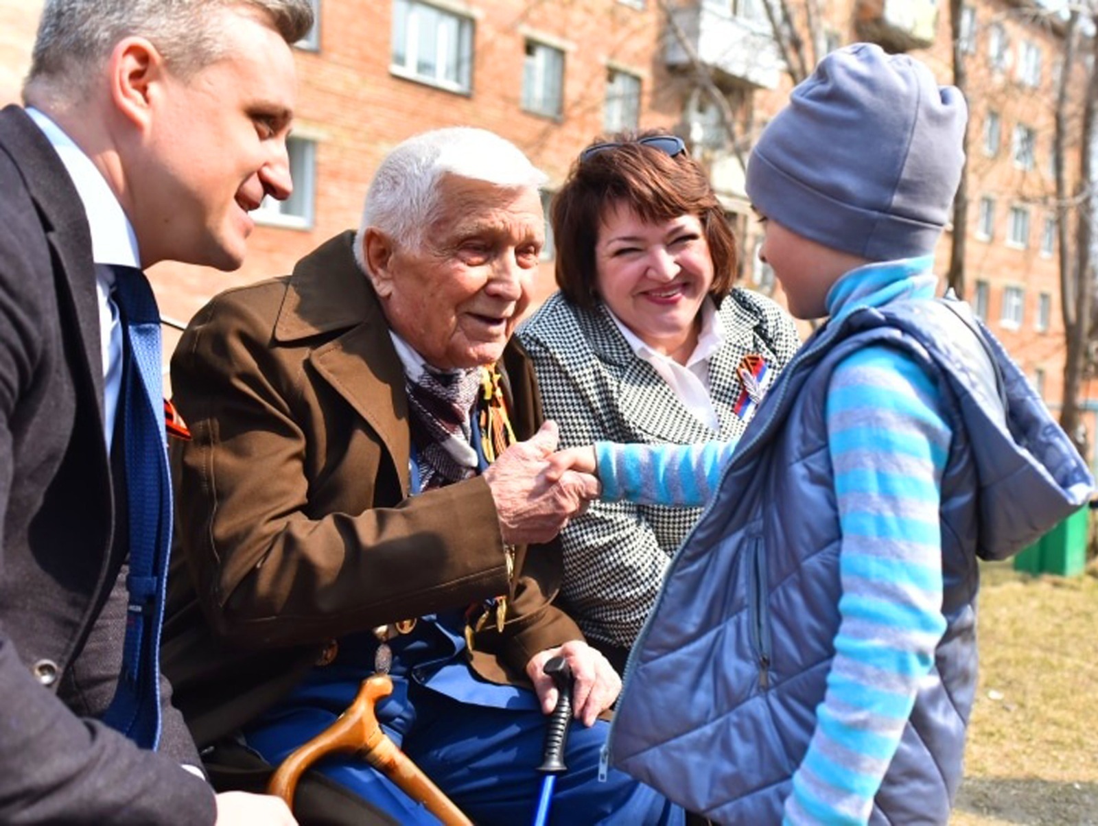 Поздравление А.Д. Самохина с 100-летним юбилеем.