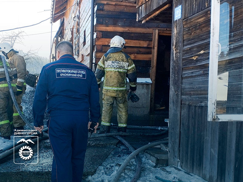 17 марта в поселке Слизнево произошел пожар — загорелась кровля одного из жилых двухэтажных домов.