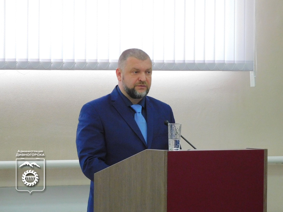 О работе администрации и ремонте бассейна: итоги сессии городского Совета.