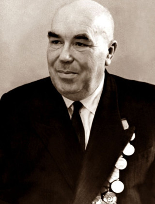 Горлов Георгий Тихонович.